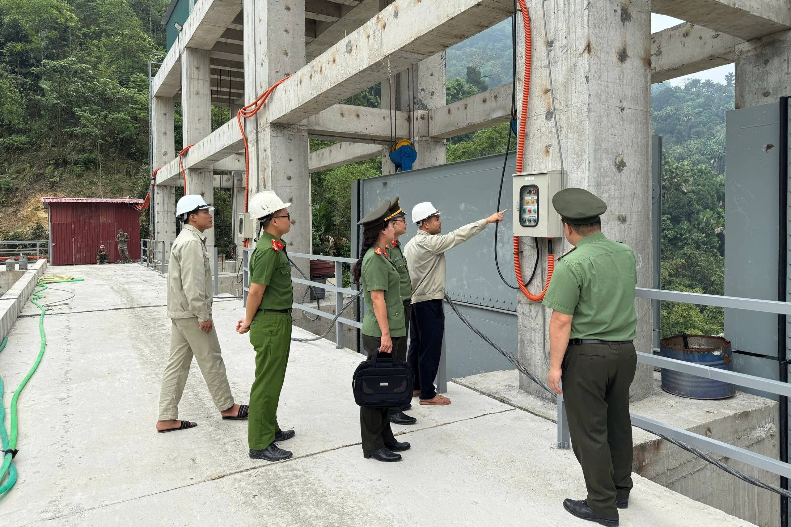 Đề xuất phân loại công trình quan trọng liên quan đến an ninh quốc gia thành 3 nhóm