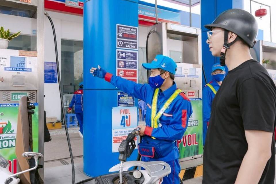 "Mỗi cây xăng một giá": bước ngoặt thị trường bán lẻ xăng dầu cạnh tranh thực chất