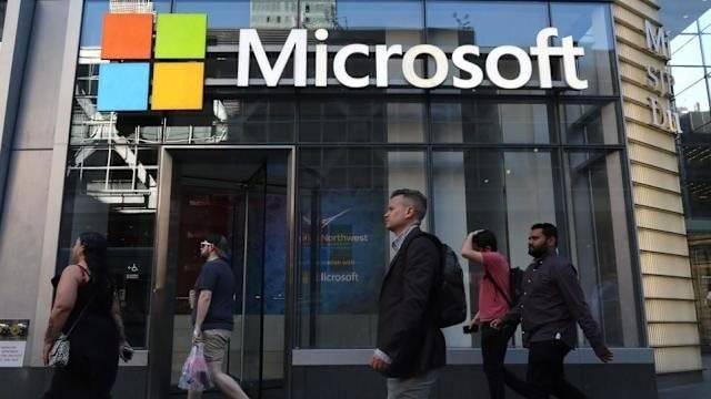 Microsoft đề nghị 60.000 nhân viên nghỉ việc tự nguyện giữa cuộc đua AI