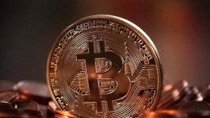Doanh nghiệp tăng tốc ứng dụng tiền được token hóa
