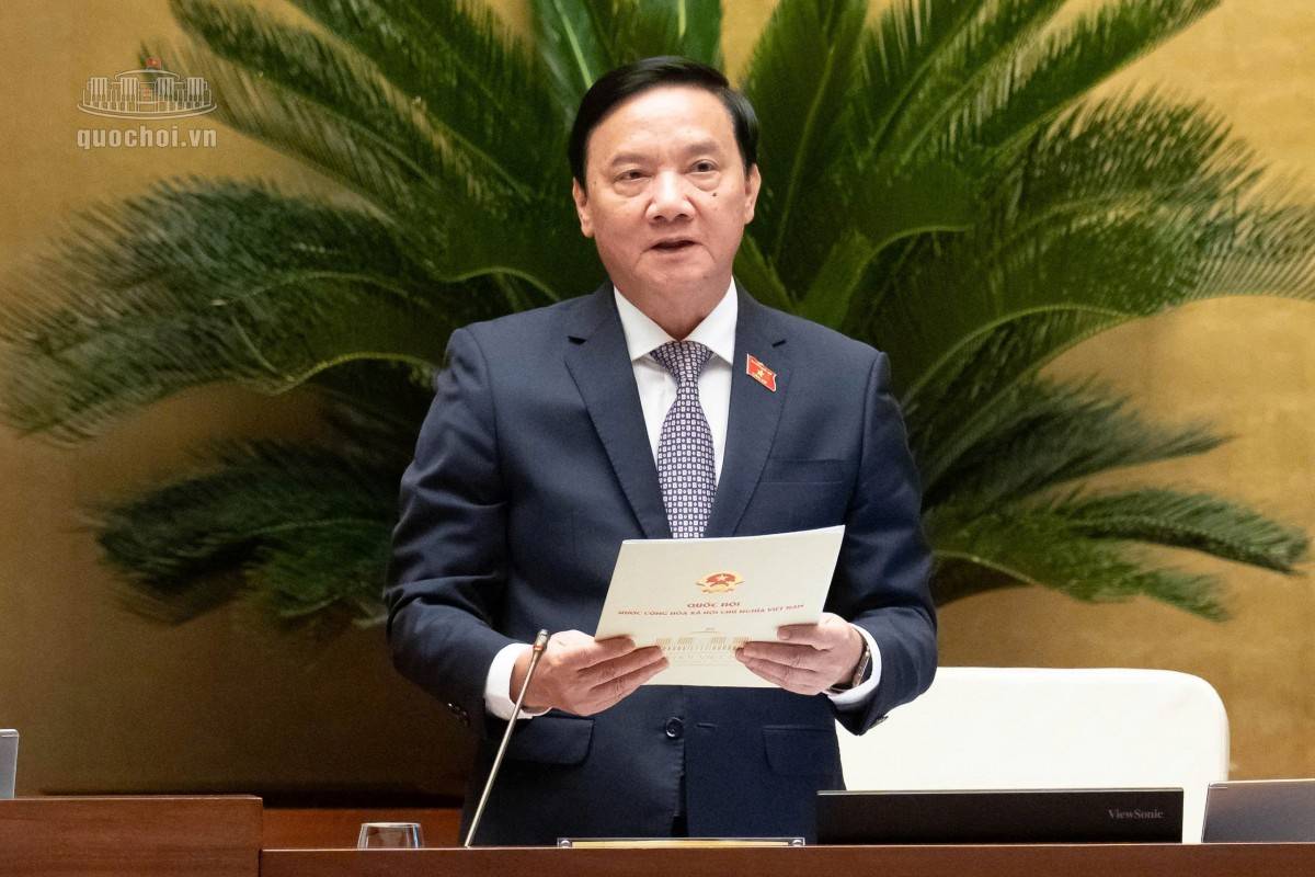 Phó Chủ tịch Quốc hội Nguyễn Khắc Định điều hành phiên thảo luận - Ảnh: https://quochoi.vn