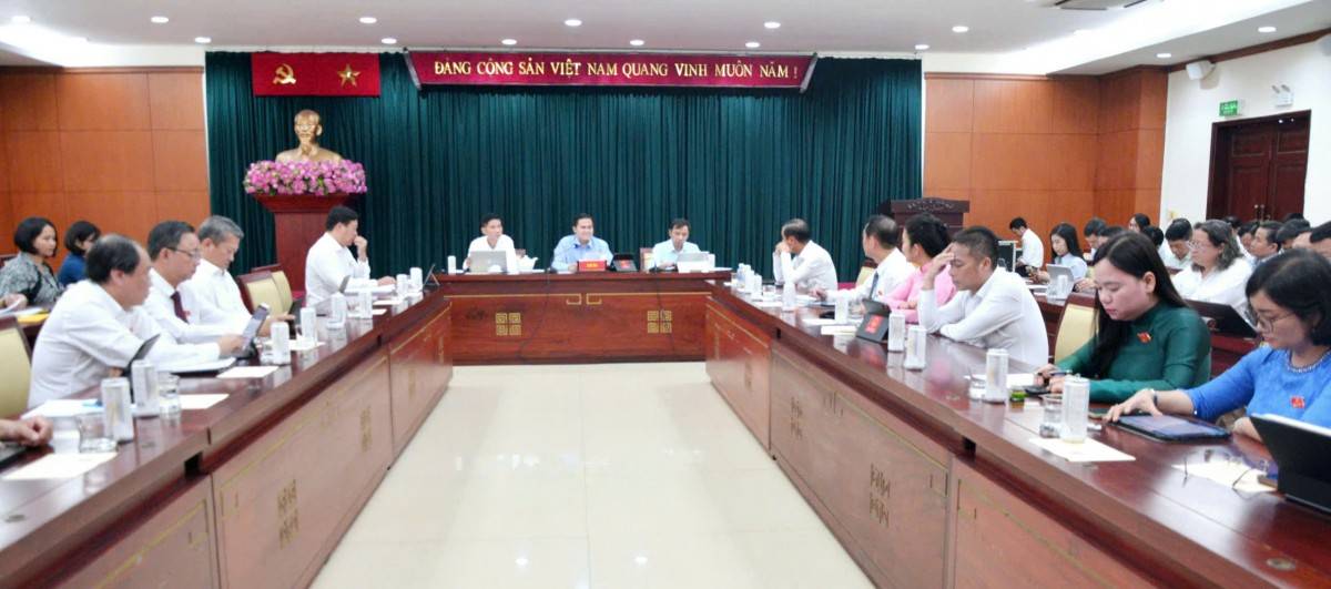 Tổ thảo luận số 3. Ảnh- Bích  Liên