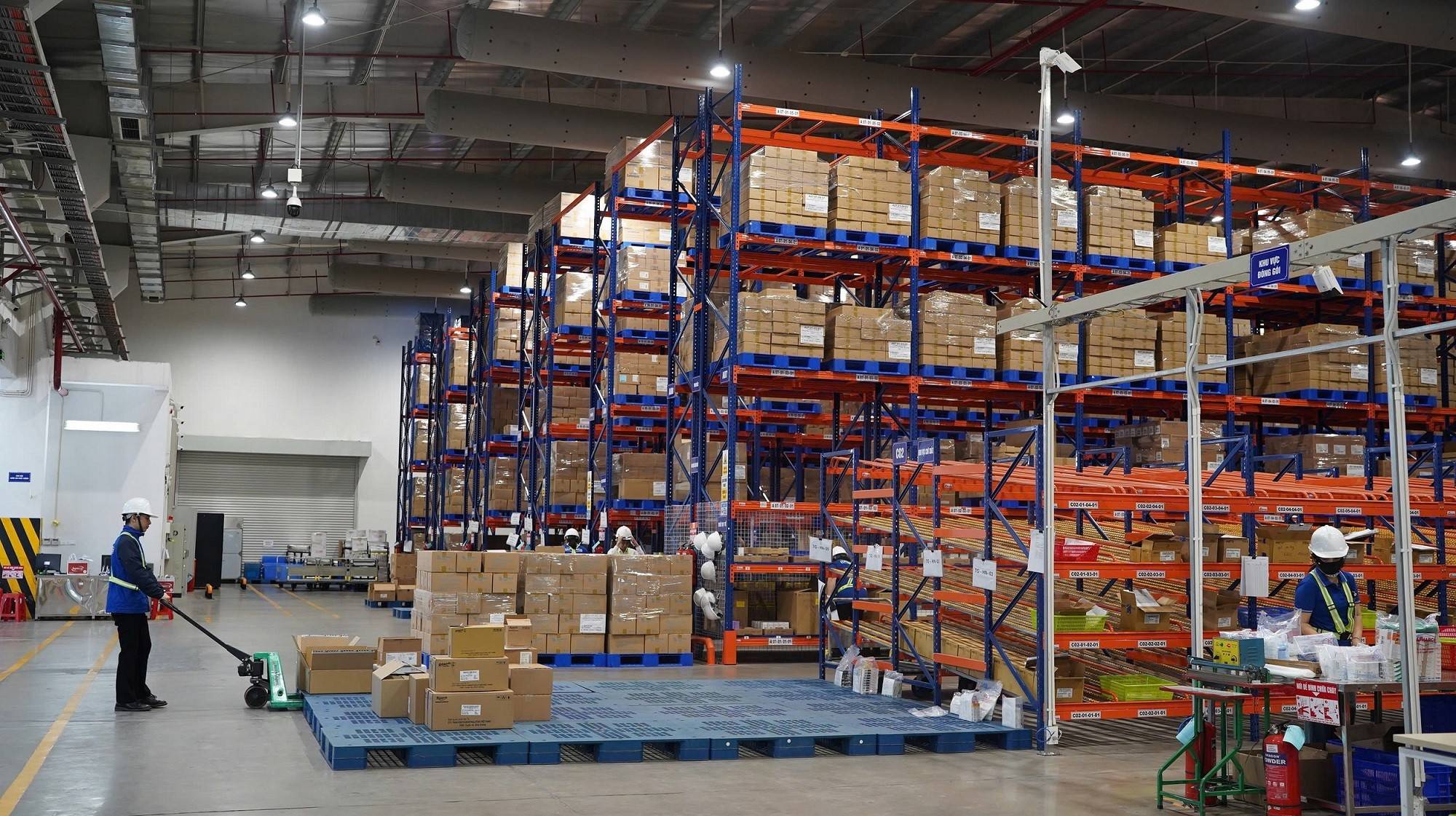 Đội ngũ nhân sự Hapharco được đào tạo bài bản, đáp ứng yêu cầu chuyên môn trong lĩnh vực phân phối dược phẩm
