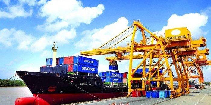 Nhập khẩu hàng Trung Quốc chính ngạch bằng đường biển