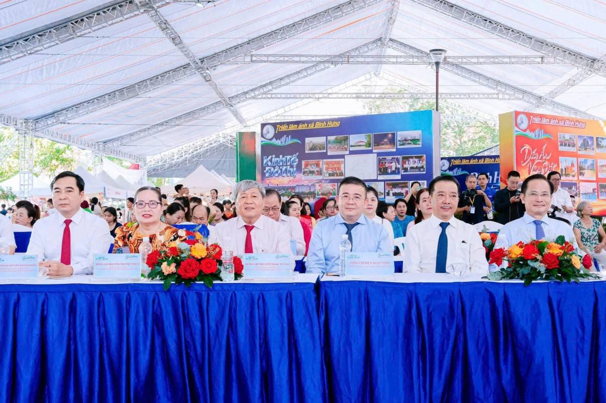 Đại biểu tham dự ngày hội