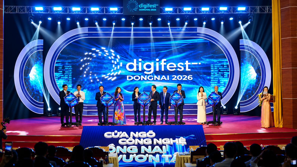 Các đại biểu ấn nút khai mạc tuần lễ Digifest Đồng Nai 2026 sáng ngày 31/10