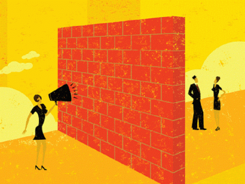 Lại chuyện "hành" doanh nghiệp