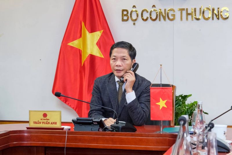 Bộ trưởng C&amp;ocirc;ng Thương, Chủ tịch Hội đồng Thương mại v&amp;agrave; Đầu tư Việt Nam &amp;ndash; Hoa Kỳ (TIFA) Trần Tuấn Anh đ&amp;atilde; c&amp;oacute; cuộc điện đ&amp;agrave;m với Trưởng Đại diện Thương mại Hoa Kỳ (USTR) Robert Lighthizer