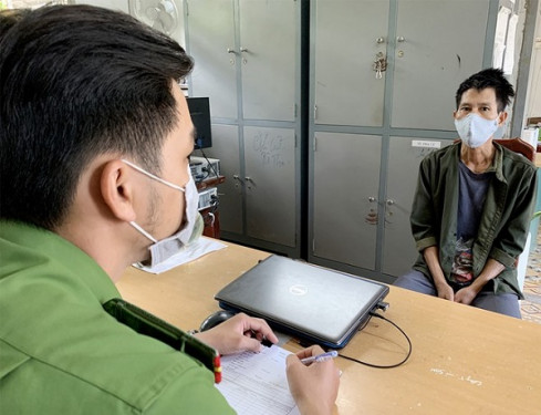 Khởi tố, bắt tạm giam đối tượng tổ chức xuất cảnh trái phép