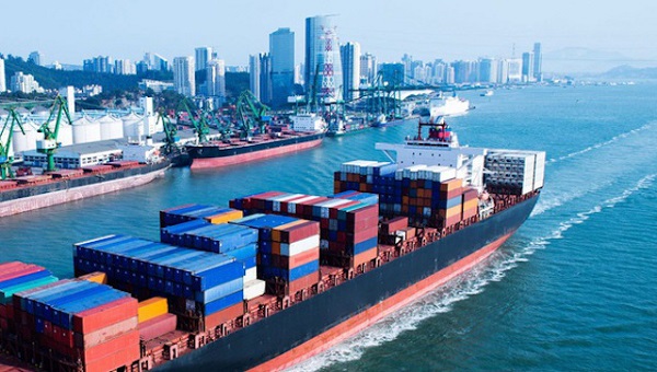 Ph&amp;oacute; Thủ tướng Trịnh Đ&amp;igrave;nh Dũng đ&amp;atilde; đưa ra chỉ đạo về chi ph&amp;iacute; xuất nhập khẩu h&amp;agrave;ng h&amp;oacute;a gia tăng do hiện tượng tăng gi&amp;aacute; thu&amp;ecirc; t&amp;agrave;u v&amp;agrave; container