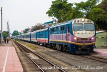 Phó Thủ tướng Trương Hòa Bình chỉ đạo tái cơ cấu Tổng công ty Đường sắt Việt Nam