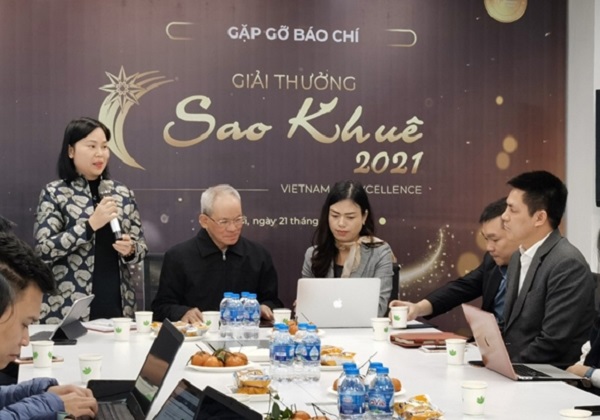 Họp b&amp;aacute;o ph&amp;aacute;t động Chương tr&amp;igrave;nh Giải thưởng Sao Khu&amp;ecirc; 2021