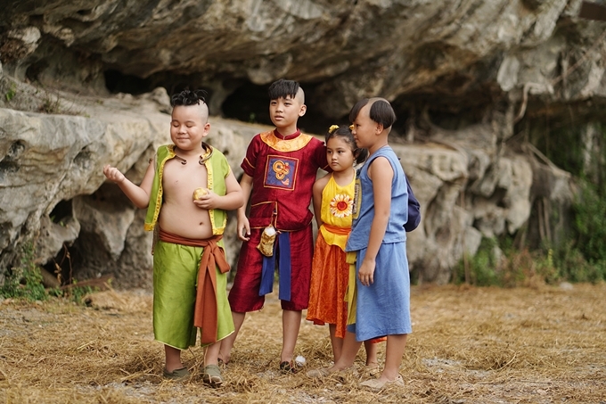 Những đứa trẻ l&amp;agrave;ng Phan Thị từ trang s&amp;aacute;ch tuổi thơ bước l&amp;ecirc;n m&amp;agrave;n ảnh rộng trong Trạng T&amp;iacute; phi&amp;ecirc;u lưu k&amp;yacute;.