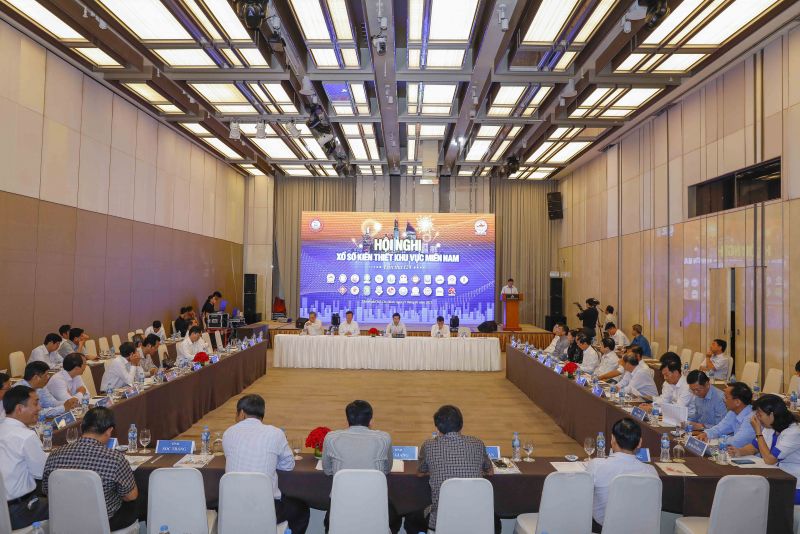 To&amp;agrave;n cảnh Hội nghị