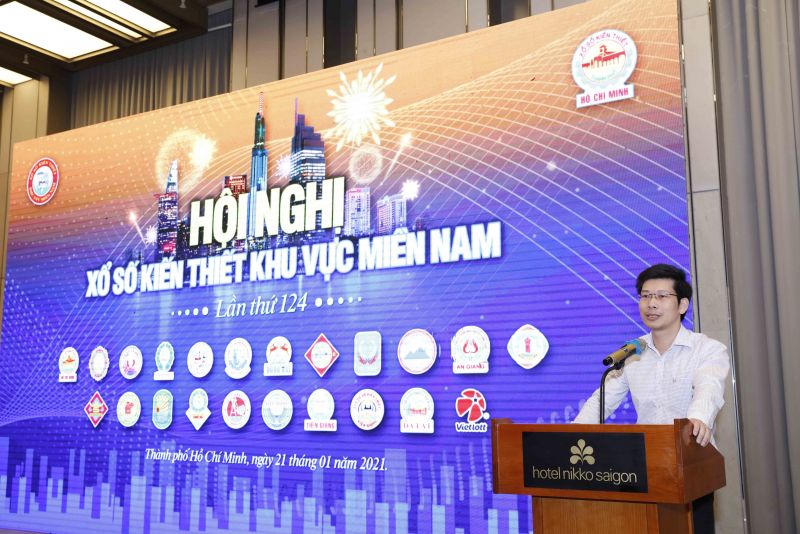 &amp;Ocirc;ng Nguyễn Minh Tiến &amp;ndash; Ph&amp;oacute; Vụ trưởng Vụ T&amp;agrave;i ch&amp;iacute;nh ng&amp;acirc;n h&amp;agrave;ng &amp;ndash; Bộ T&amp;agrave;i ch&amp;iacute;nh ph&amp;aacute;t biểu tại Hội nghị