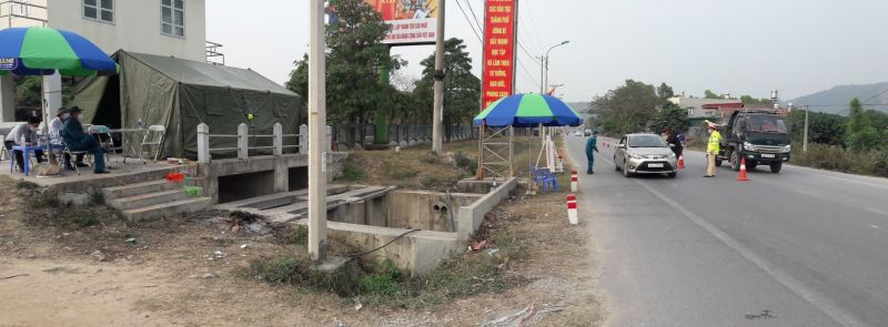 Chốt kiểm soát phòng, chống dịch Covid-19 tại tỉnh lộ 338, thuộc TX. Quảng Yên Chốt kiểm soát phòng, chống dịch Covid-19 tại tỉnh lộ 338, thuộc TX. Quảng Yên