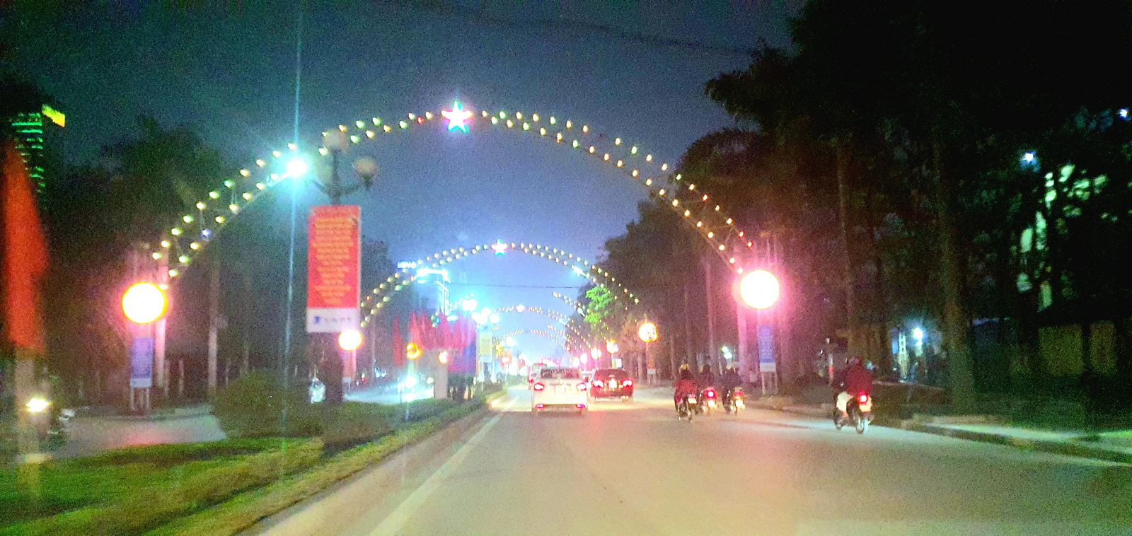 Th&amp;agrave;nh Phố Thanh Ho&amp;aacute; về đ&amp;ecirc;m