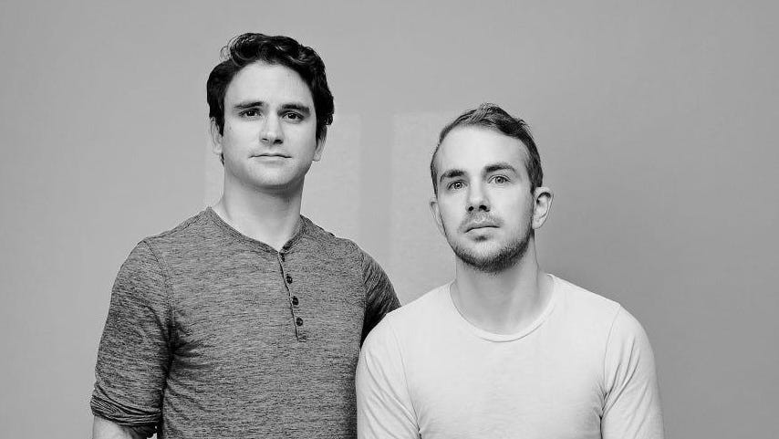 Tỷ ph&amp;uacute; đồng s&amp;aacute;ng lập Alex Atallah (tr&amp;aacute;i) v&amp;agrave; Devin Finzer (phải)