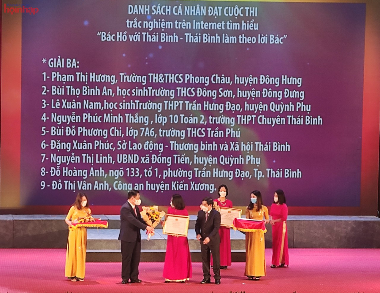 trao giải cuộc thi trắc nghiệm tr&amp;ecirc;n internet t&amp;igrave;m hiểu &amp;ldquo;B&amp;aacute;c Hồ với Th&amp;aacute;i B&amp;igrave;nh - Th&amp;aacute;i B&amp;igrave;nh l&amp;agrave;m theo lời B&amp;aacute;c&amp;rdquo;