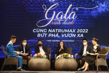 Natrumax vinh danh nhân viên cùng nhà phân phối sữa non xuất sắc năm 2021