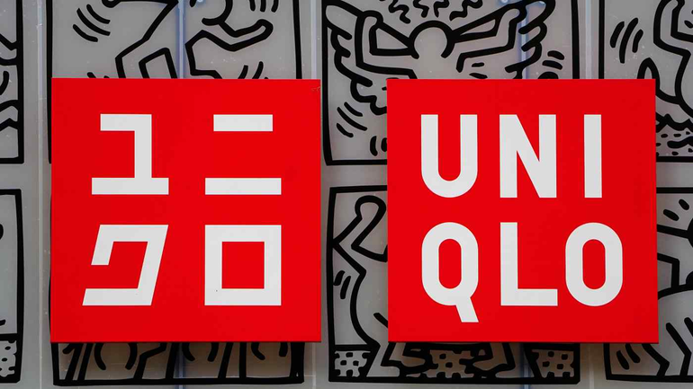 Uniqlo quan t&amp;acirc;m đến sự hiệp lực giữa thương mại điện tử v&amp;agrave; c&amp;aacute;c hoạt động thực tế của n&amp;oacute;, chẳng hạn như th&amp;ocirc;ng qua việc vận chuyển c&amp;aacute;c đơn đặt h&amp;agrave;ng trực tuyến từ c&amp;aacute;c kho h&amp;agrave;ng truyền thống
