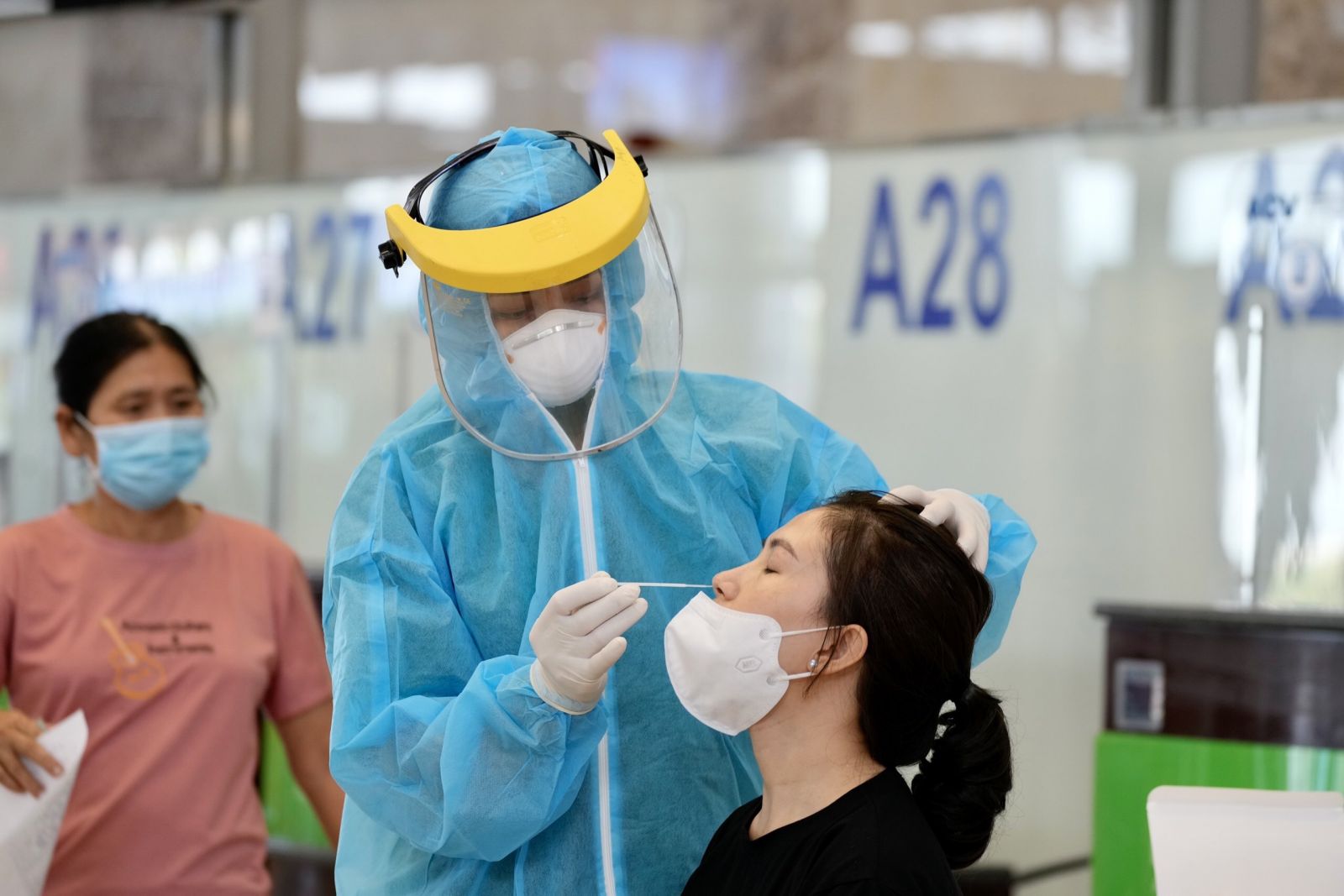 Khu vực test-nhanh tại s&amp;acirc;n bay Nội B&amp;agrave;i
