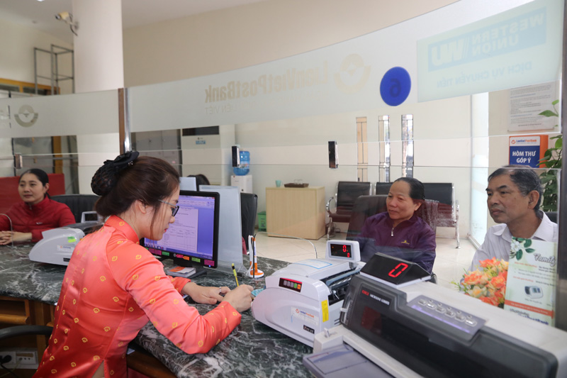 LienVietPostBank Chi nh&amp;aacute;nh tỉnh Ho&amp;agrave; B&amp;igrave;nh kh&amp;ocirc;ng ngừng mở rộng mạng lưới ph&amp;ograve;ng giao dịch, g&amp;oacute;p phần tăng cường t&amp;iacute;n dụng ph&amp;aacute;t triển KT - XH địa phương.