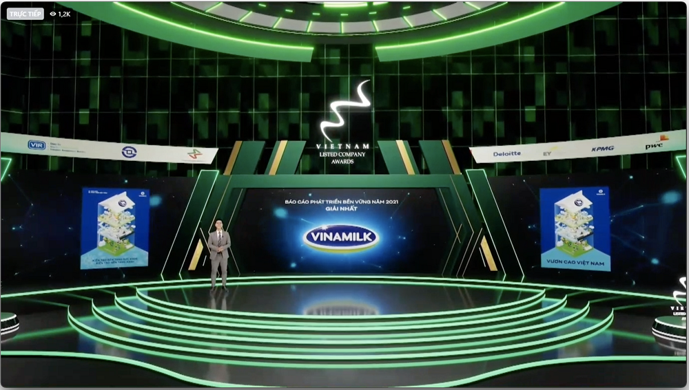 Vinamilk được trao giải Nhất B&amp;aacute;o c&amp;aacute;o Ph&amp;aacute;t triển bền vững - Chương tr&amp;igrave;nh b&amp;igrave;nh chọn Doanh nghiệp ni&amp;ecirc;m yết 2021 (VIOD).