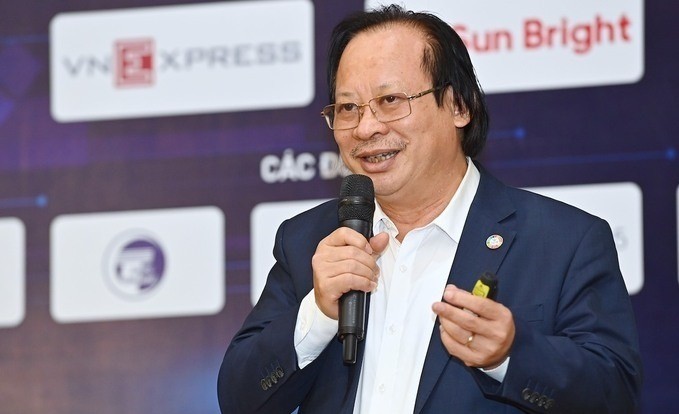 PGS.TS. Nguyễn Viết Nhung, Gi&amp;aacute;m đốc Bệnh viện Phổi Trung ương