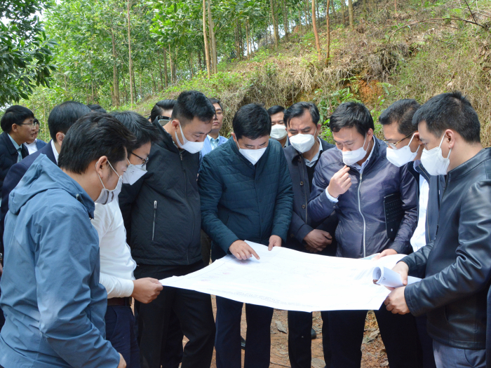 Ph&amp;oacute; Chủ tịch UBND tỉnh Ph&amp;uacute; Thọ- Hồ Đại Dũng kiểm tra thực tế tại khu vực quy hoạch s&amp;acirc;n golf Tam N&amp;ocirc;ng 1