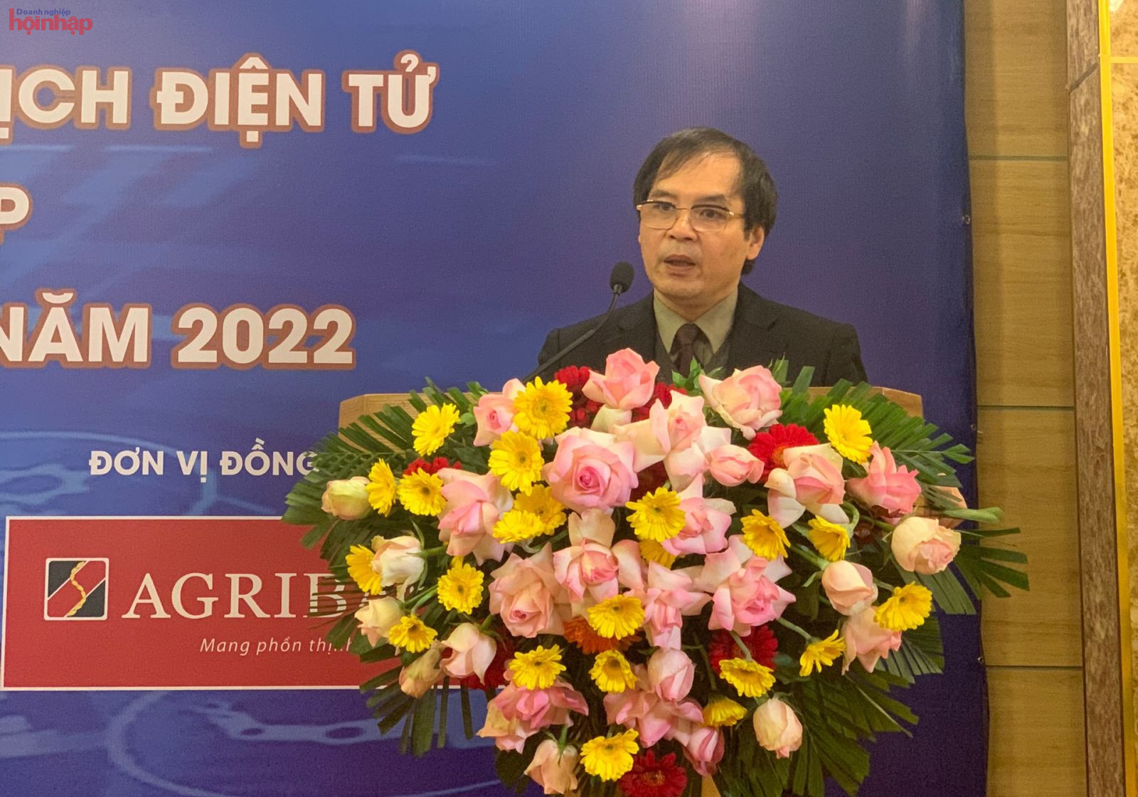 TS.T&amp;ocirc; Ho&amp;agrave;i Nam ph&amp;aacute;t biểu khai mạc