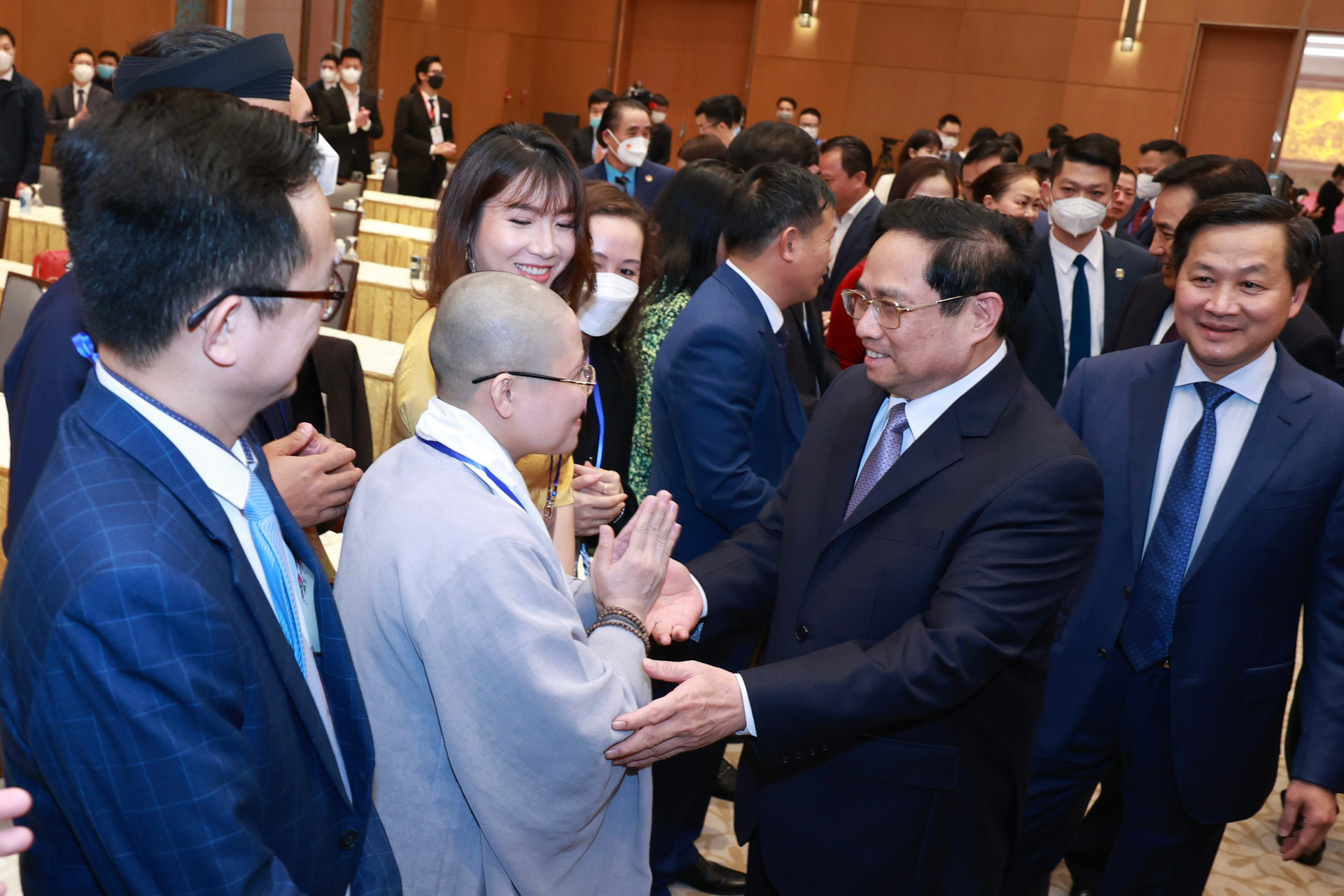 Thủ tướng Phạm Minh Ch&amp;iacute;nh: Ch&amp;iacute;nh phủ sẽ c&amp;oacute; giải ph&amp;aacute;p để 'đường về qu&amp;ecirc; gần hơn' với kiều b&amp;agrave;o - Ảnh 3.