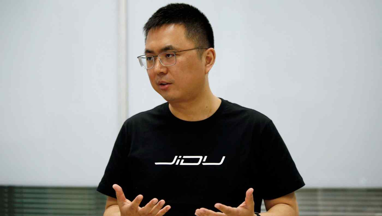 CEO Xia Yiping của Jidu cho biết v&amp;agrave;o th&amp;aacute;ng 4 rằng c&amp;ocirc;ng ty sẽ huy động tổng cộng 7,9 tỷ USD để sản xuất &amp;ocirc; t&amp;ocirc; th&amp;ocirc;ng minh trong v&amp;ograve;ng 5 năm tới