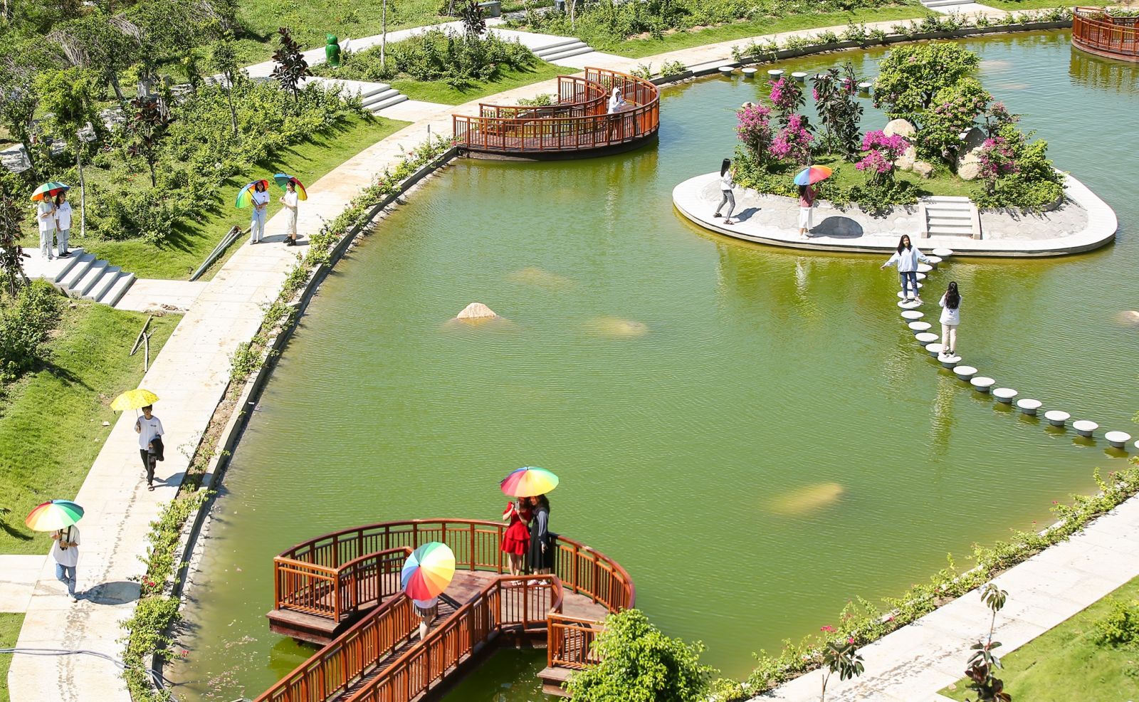 Thi&amp;ecirc;n đường du lịch đốn tim du kh&amp;aacute;ch gần xa