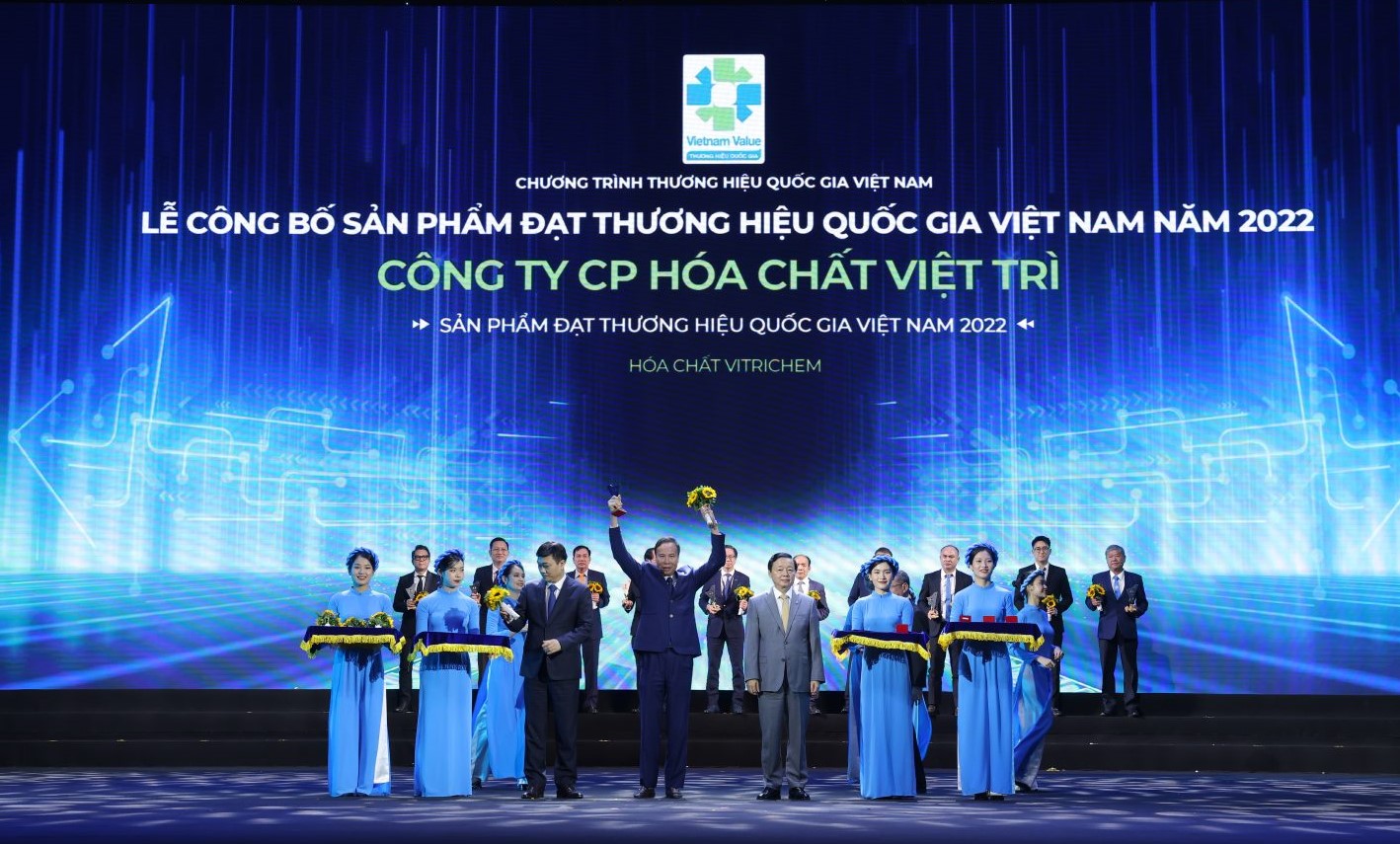 C&amp;ocirc;ng ty CP Ho&amp;aacute; chất Việt Tr&amp;igrave; đ&amp;atilde; vinh dự tiếp tục đạt danh hiệu Thương hiệu quốc gia năm 2022 với c&amp;aacute;c sản phẩm ho&amp;aacute; chất cơ bản c&amp;oacute; thương hiệu VITRICHEM.