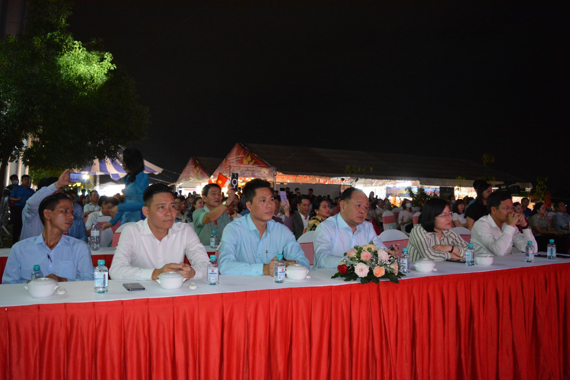 C&amp;aacute;c đại biểu dự lễ Khai mạc