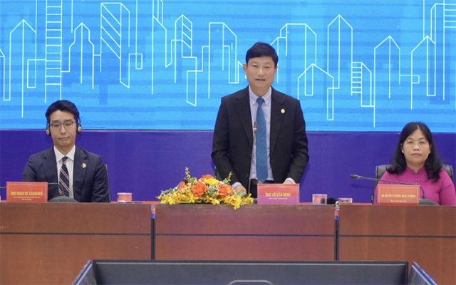 Chủ tịch UBND tỉnh V&amp;otilde; Văn Minh ph&amp;aacute;t biểu tại buổi lễ