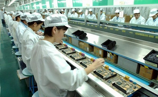 Việc cách ly xã hội đã ảnh hưởng đến chuỗi cung ứng của ngành sản xuất linh kiện ô tô của Đài Loan. Việc cách ly xã hội đã ảnh hưởng đến chuỗi cung ứng của ngành sản xuất linh kiện ô tô của Đài Loan.