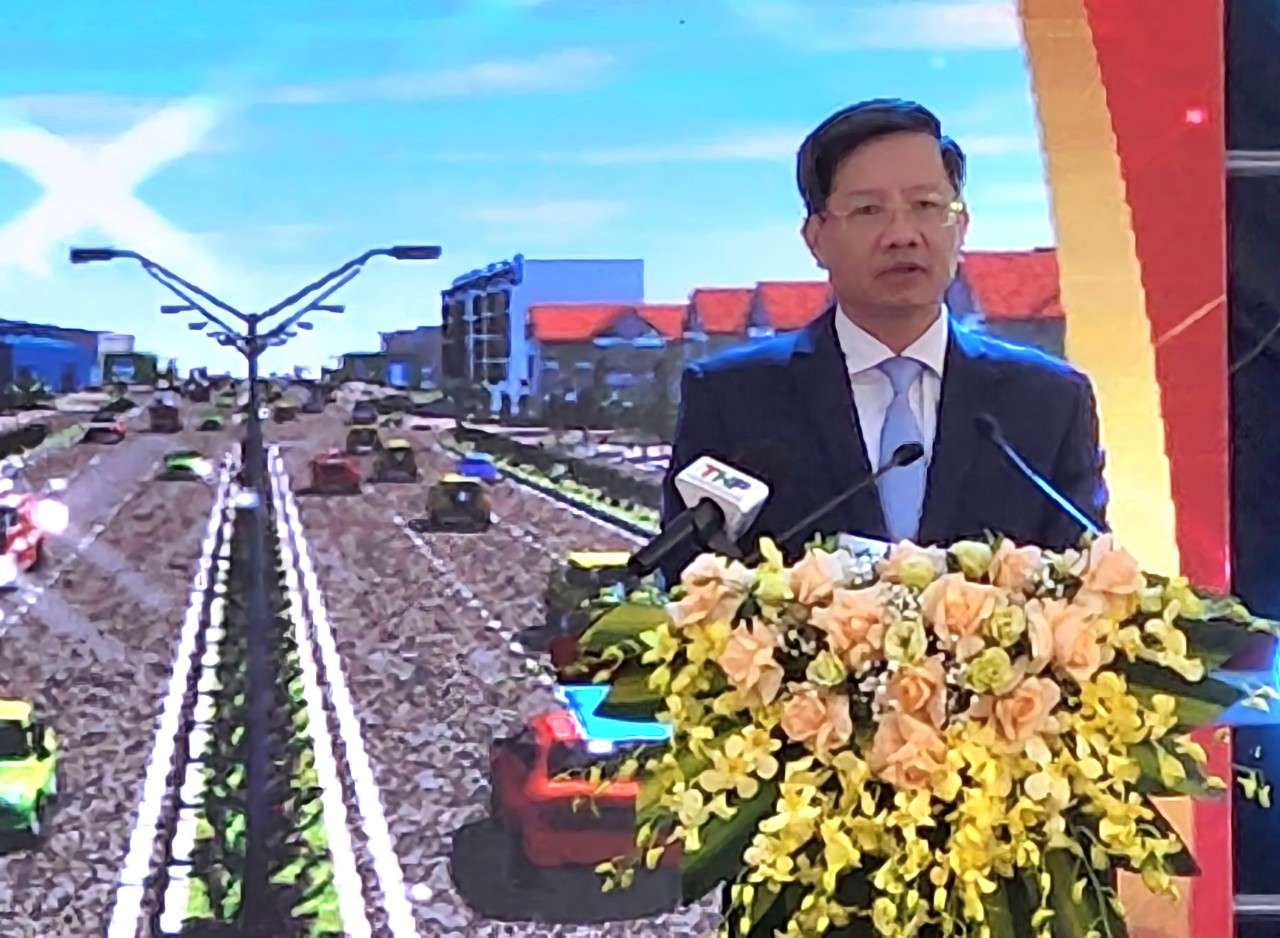 Phó Chủ tịch Thường trực UBND thành phố Lê Anh Quân phát biểu tại Lễ Khởi công. Phó Chủ tịch Thường trực UBND thành phố Lê Anh Quân phát biểu tại Lễ Khởi công.