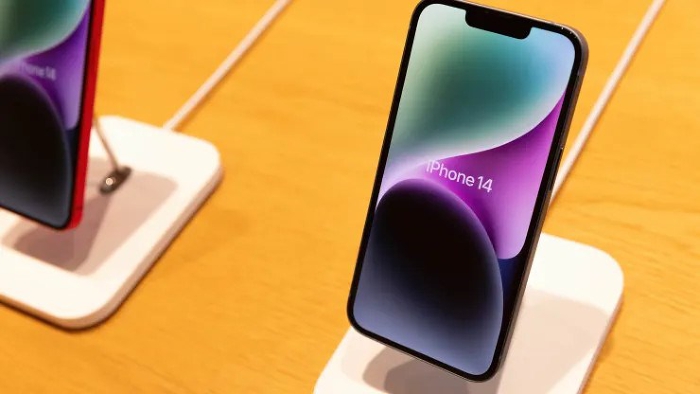 Apple giữ vị tr&amp;iacute; nh&amp;agrave; sản xuất điện thoại th&amp;ocirc;ng minh số một thế giới.