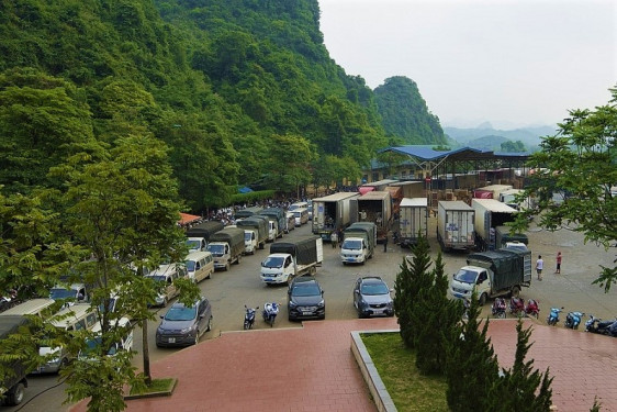 Thương mại Việt Nam - Trung Quốc nhộn nhịp những ngày đầu năm