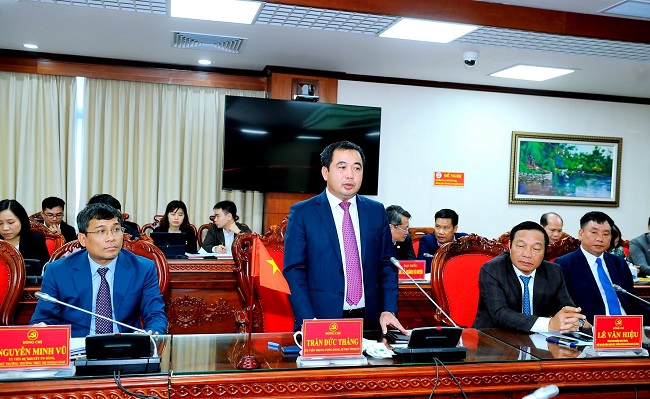 Đồng ch&amp;iacute; B&amp;iacute; thư Tỉnh ủy Trần Đức Thắng chủ tr&amp;igrave; buổi tiếp đo&amp;agrave;n c&amp;ocirc;ng t&amp;aacute;c của Bộ Ngoại giao, Đại sứ qu&amp;aacute;n Nhật Bản tại Việt Nam v&amp;agrave; một số doanh nghiệp đến khảo s&amp;aacute;t x&amp;uacute;c tiến đầu tư tại tỉnh Hải Dương