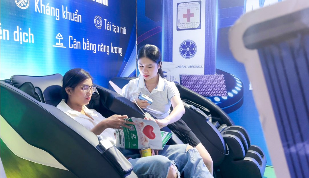 Đến tham quan v&amp;agrave; trải nghiệm c&amp;ocirc;ng nghệ Plasma lạnh tại gian h&amp;agrave;ng đơn vị Xu&amp;acirc;n Trường Plasma Clinic