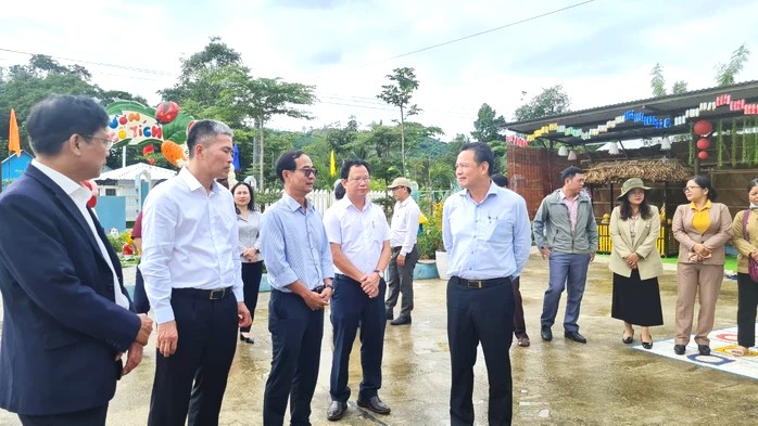 Thứ trưởng Bộ Lao động &amp;ndash; Thương binh v&amp;agrave; X&amp;atilde; hội L&amp;ecirc; Văn Thanh kiểm tra c&amp;aacute;c c&amp;ocirc;ng tr&amp;igrave;nh từ nguồn vốn mục ti&amp;ecirc;u quốc gia tại Nam Giang, Quảng Nam