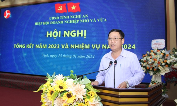 &amp;Ocirc;ng Trần Quang H&amp;ograve;a - Ph&amp;oacute; B&amp;iacute; thư Thường trực Đảng ủy Khối Doanh nghiệp tỉnh Nghệ An ph&amp;aacute;t biểu tại Hội nghị