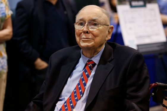 3 nguyên tắc làm việc của tỷ phú Charlie Munger