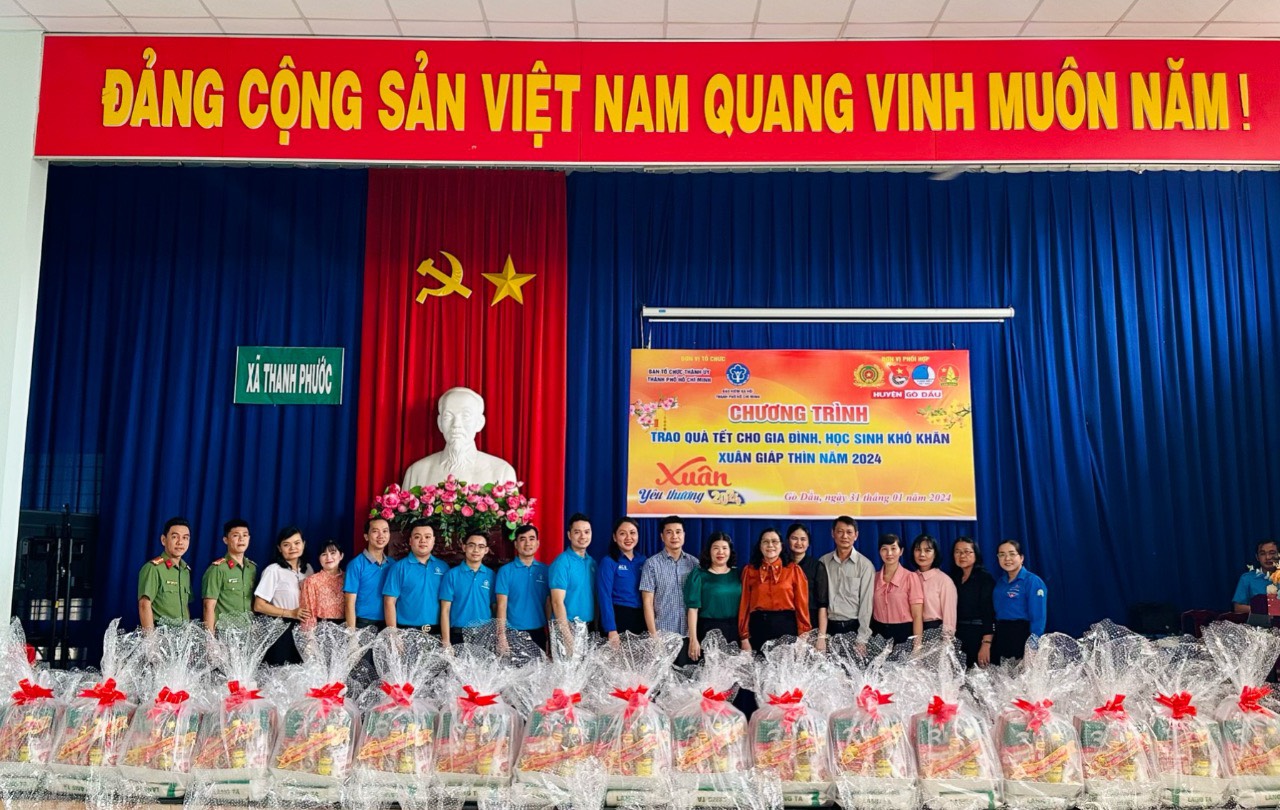 Ban tổ chức Th&amp;agrave;nh ủy TP. Hồ Ch&amp;iacute; Minh phối hợp Bảo hiểm x&amp;atilde; hội TP. Hồ Ch&amp;iacute; Minh tổ chức Chương tr&amp;igrave;nh &amp;ldquo;Xu&amp;acirc;n y&amp;ecirc;u thương&amp;rdquo;