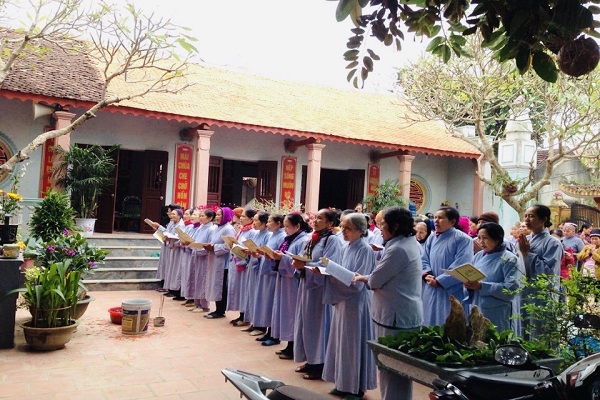 Buổi lễ ph&amp;oacute;ng sinh tại ch&amp;ugrave;a B&amp;egrave;o