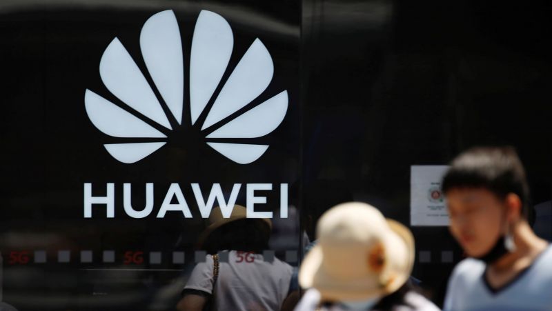 Hiện c&amp;oacute; vẻ như c&amp;aacute;c hạn chế của Hoa Kỳ ngăn Huawei c&amp;oacute; được c&amp;aacute;c th&amp;agrave;nh phần điện thoại th&amp;ocirc;ng minh quan trọng sẽ kh&amp;ocirc;ng được Tổng thống Joe Biden nới lỏng. &amp;copy; Reuters