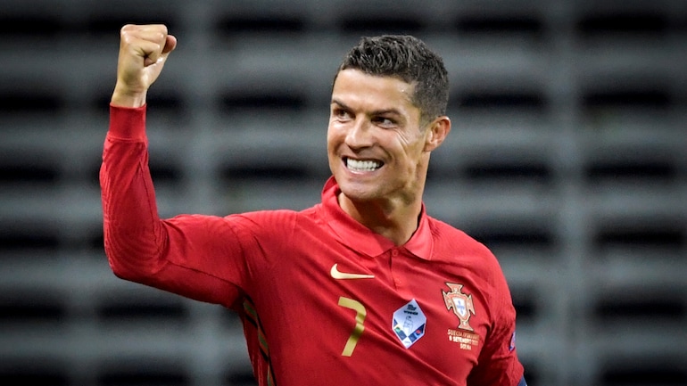 Ronaldo bỏ t&amp;uacute;i tới gần 1,25 triệu USD (gần 29 tỷ đồng) cho mỗi b&amp;agrave;i đăng tr&amp;ecirc;n Instagram
